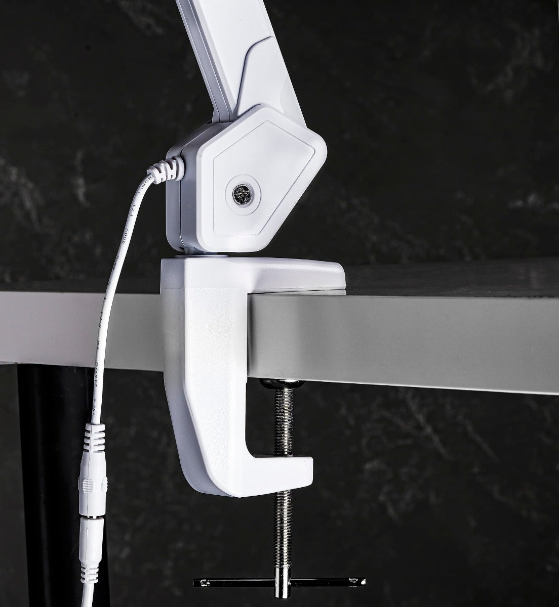 Gemax Pro II-GEM iLED Daylight Lamp | Ultimate Gemstone & Diamond Color Evaluation Lighting